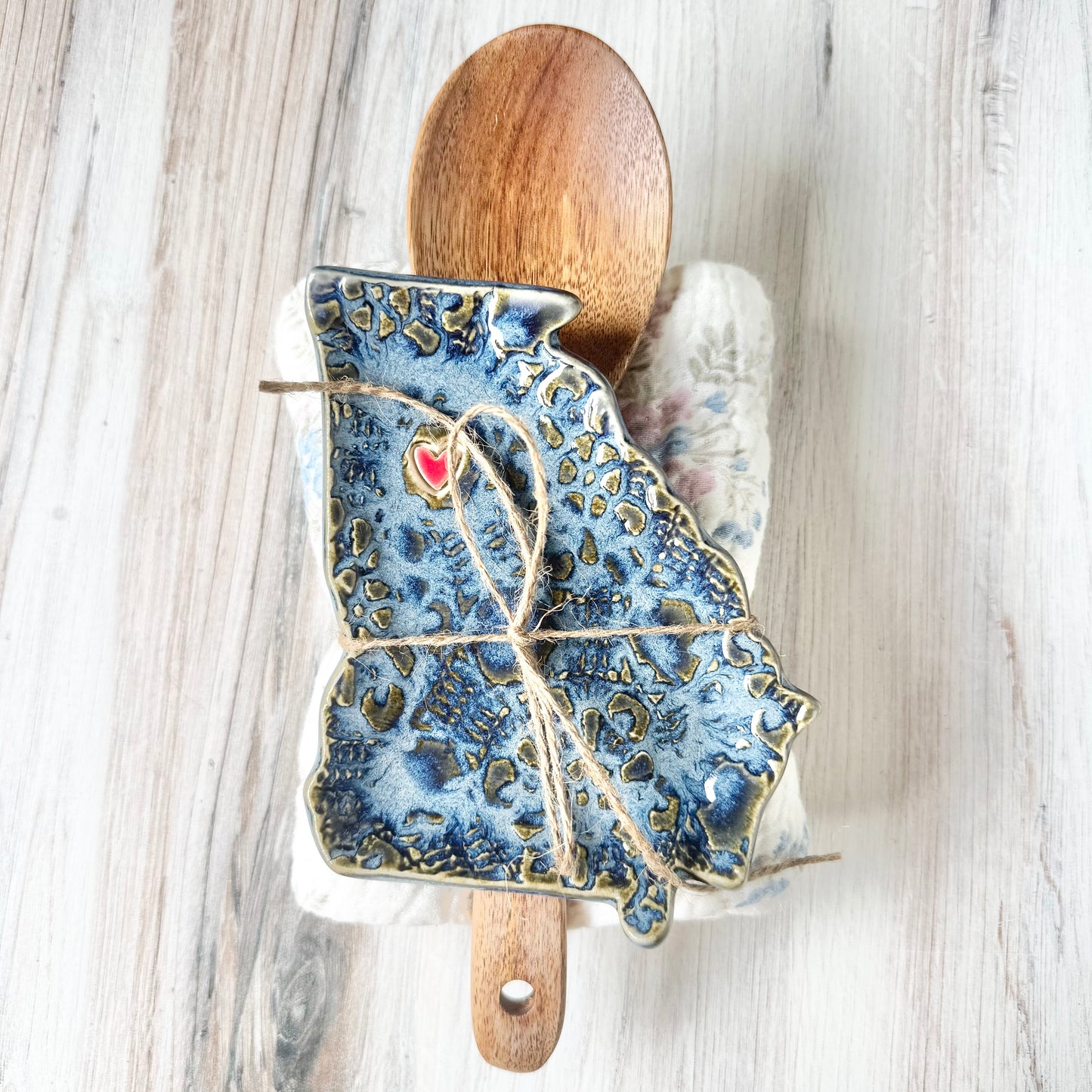 Georgia w/a heart spoon rest bundle, blue
