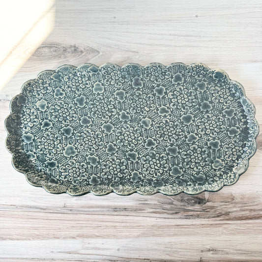 XL scalloped platter, antique blue