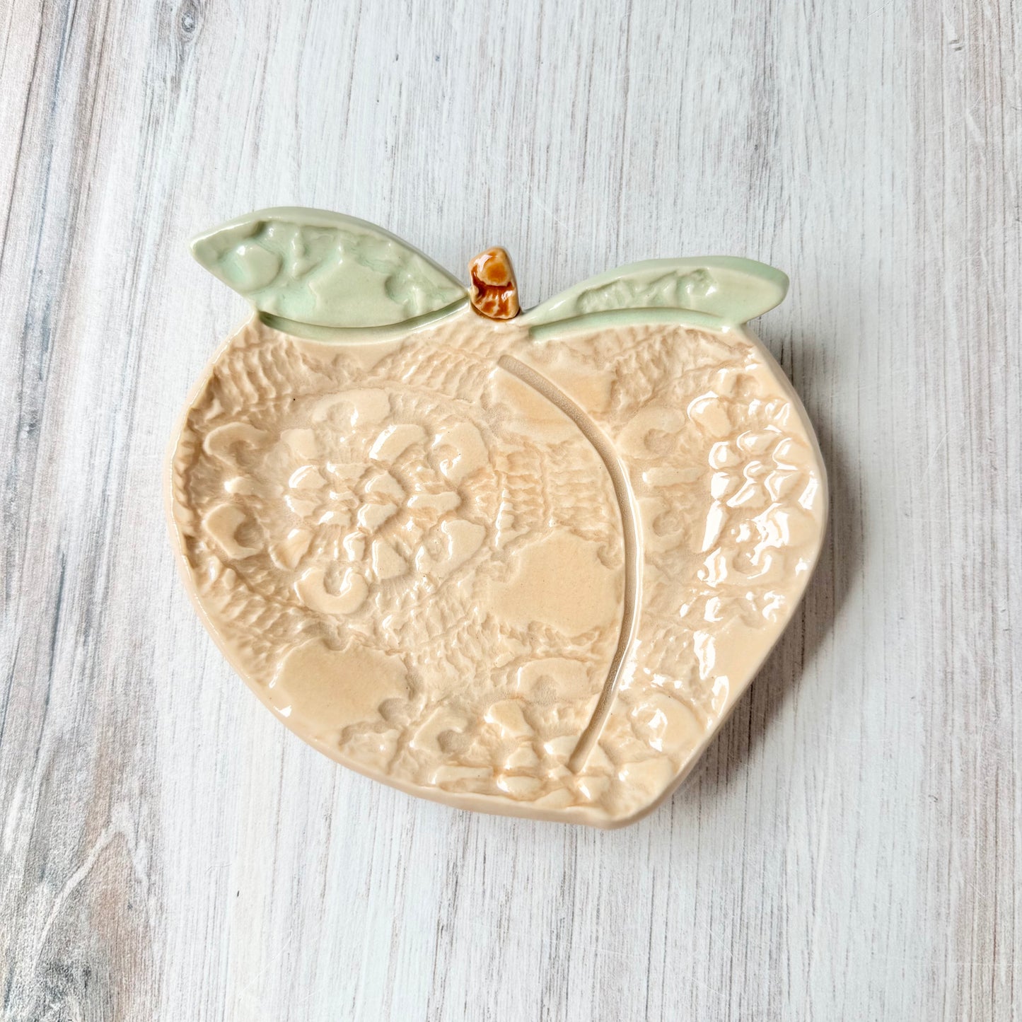 Peach spoon rest