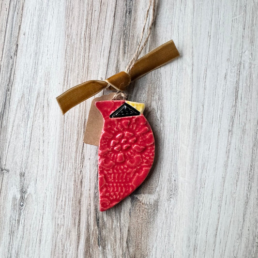 Cardinal short tail ornament