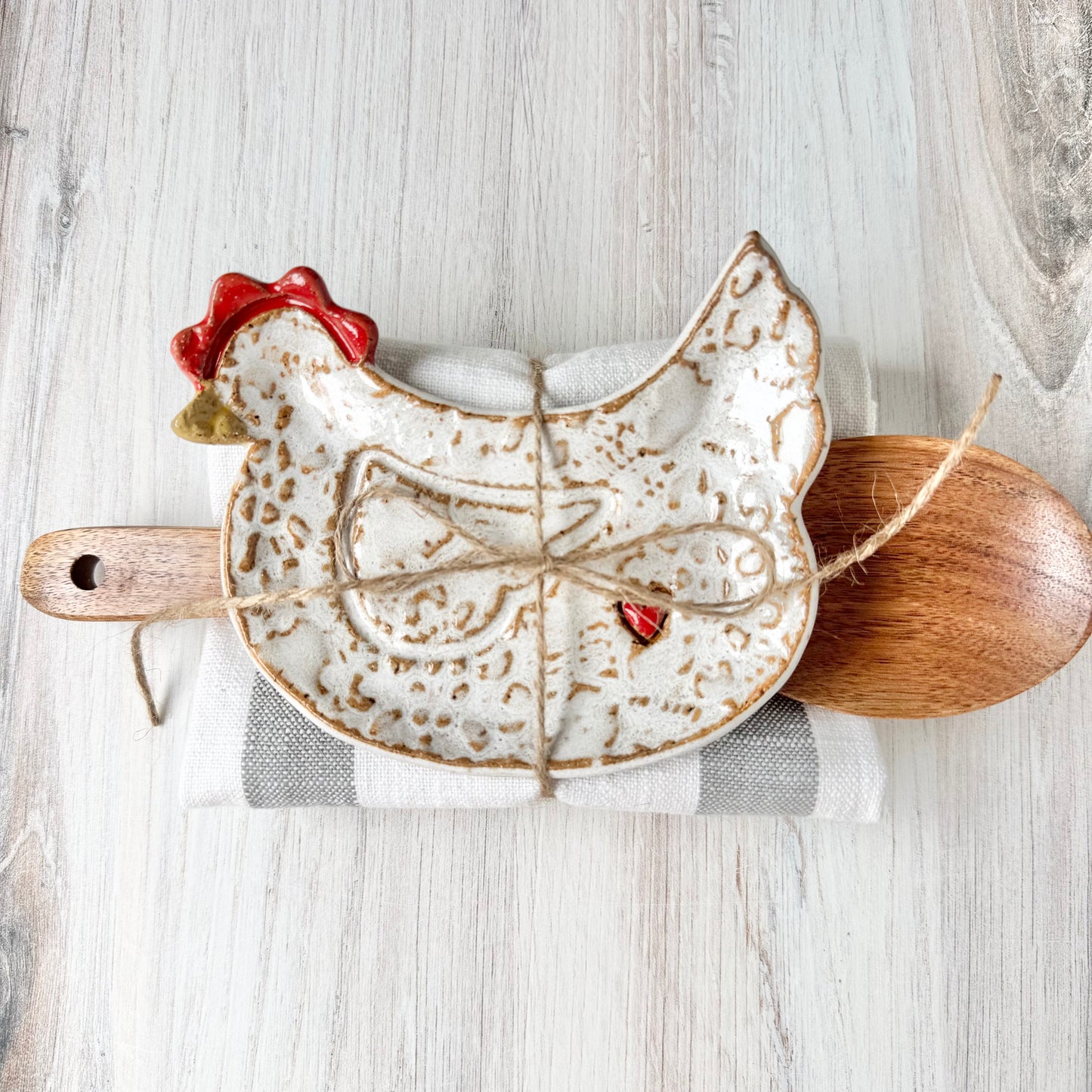 Chicken w/a heart spoon rest bundle, white on brown clay ￼