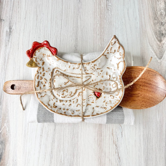 Chicken w/a heart spoon rest bundle, white on brown clay ￼