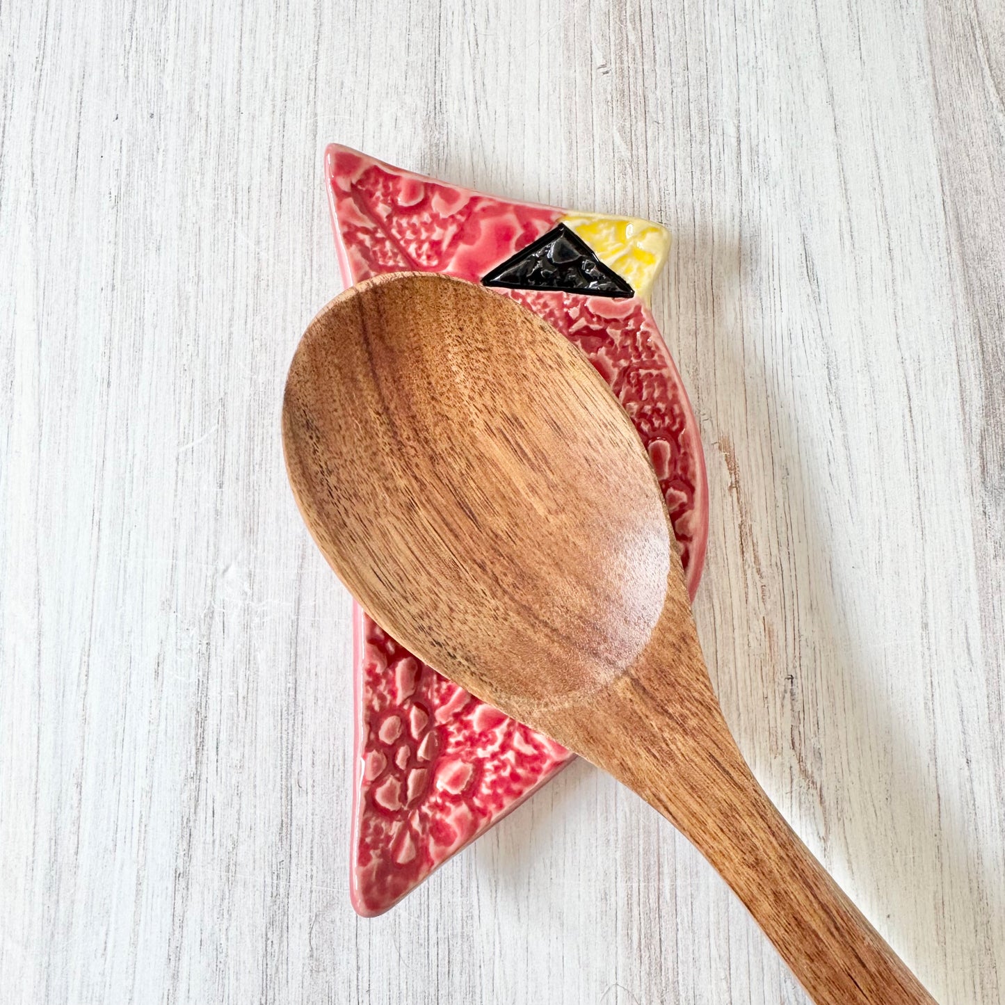 Cardinal spoon rest