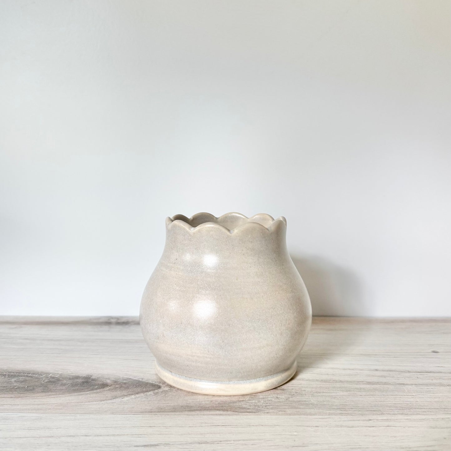 Scalloped vase, winter blue