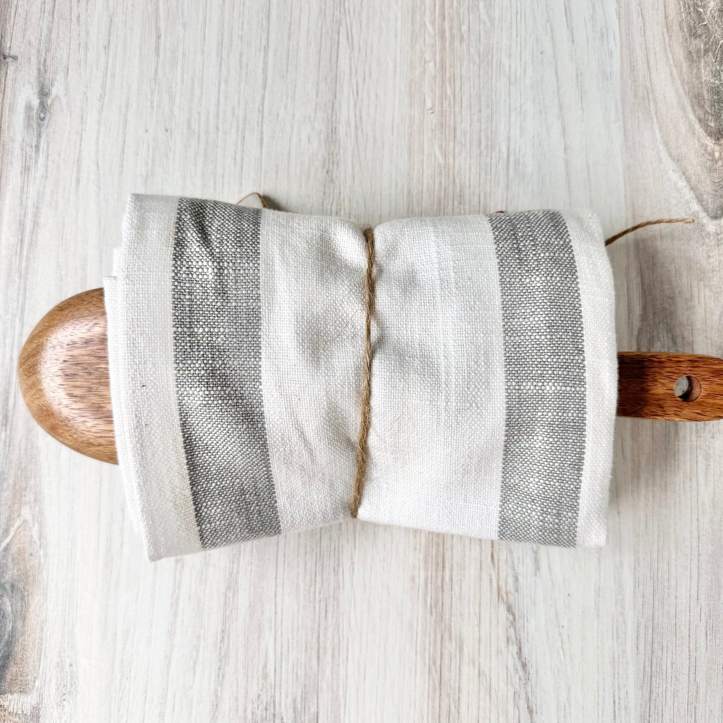 Chicken w/a heart spoon rest bundle, white on brown clay ￼