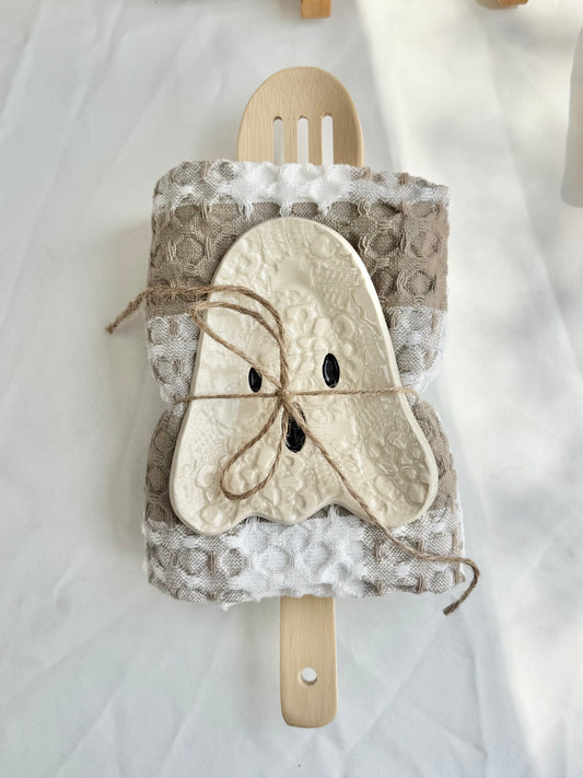 For Dana Tatum: Ghost spoon rest bundle, cream